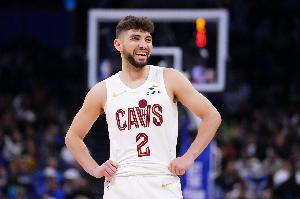 杰罗姆：在赛季中不能过于兴奋或低落 我们正朝着目标前进