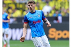 德天空：汉堡激活伦贝格240万欧解约金条款，已为球员预约体检