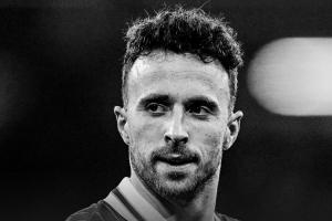 😭可惜没如果......狼队主席前两天还说后悔出售若塔