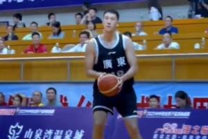 🏀下半场掀快攻反击风暴 广东全运男篮战胜西班牙职业明星联队