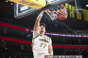 媒体人：命运如此神奇 张镇麟父亲张岩当年也是加盟上海