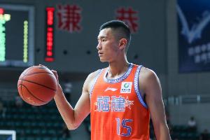 媒体人：山东国内球员调整告一段落 球队高层反映陈林坚状态不错