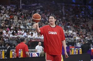 媒体人：张子宇与不止一家俱乐部保持沟通 未确定与哪家达成意向