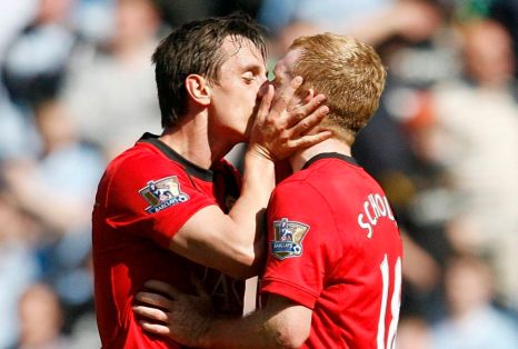 斯科尔斯谈内维尔的激吻：加里就是这样一个情绪化又充满激情的人