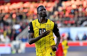 图片报：吉拉西在多特的基薪约900万欧，此外他还能拿各种奖金