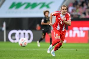 只有3名球员在欧冠为不同球队打进20球，分别是C罗、内马尔和凯恩