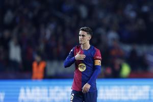 记者：预计费尔明伤缺3周，加维伤缺6周左右