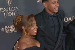 每体：虽然亚马尔父亲曝光率很高，但母亲一直背后默默支持球员