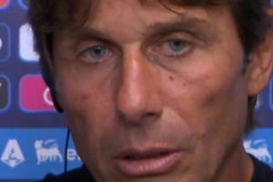 演小品呢🤣美女记者问布翁乔尔诺情况，孔蒂误以为在向他道早安