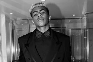 又帅又能打？亚马尔：在巴萨和国家队，最有型、最酷的人是我😎