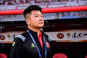 铁人遭三轮不胜，李金羽：冲超不是那么容易 前三队都遇到困难