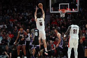 牌面！NBA官方社媒晒杨瀚森数据：16分4篮板3封盖！