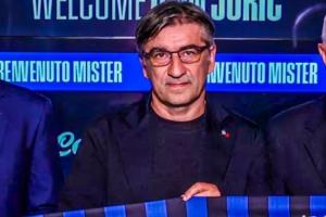 😨被坑惨了！加公离任真蓝黑任命尤里奇，主场0-3惨败+7轮不胜