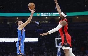 杜兰特：奥科吉在场上总是全力以赴 这种态度为他攻防都带来回报