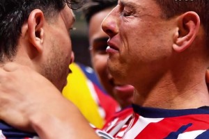 痛哭落泪😭！小豌豆打破9个月进球荒，拉莫斯拥抱安慰